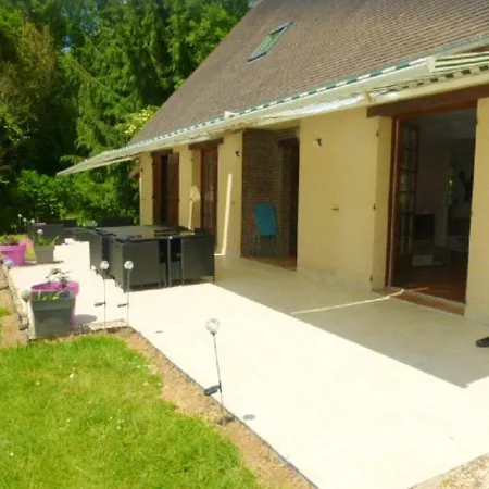 Villa Villa De 5 Chambres A Touffreville Avec Piscine Privee Jardin Clos Et Wifi *