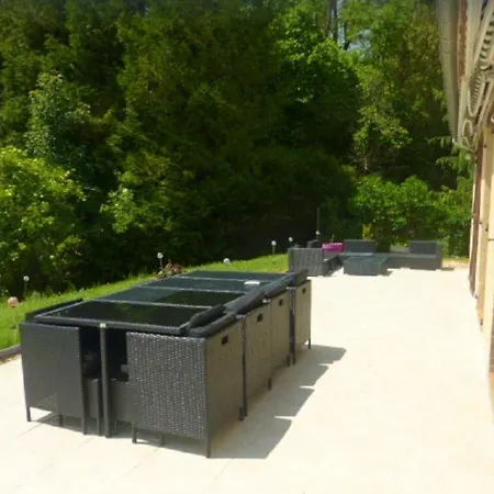 Villa Villa De 5 Chambres A Touffreville Avec Piscine Privee Jardin Clos Et Wifi