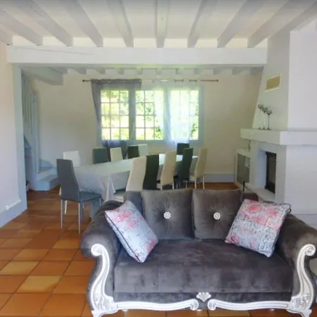 Villa De 5 Chambres A Touffreville Avec Piscine Privee Jardin Clos Et Wifi Villa Touffreville (Eure)