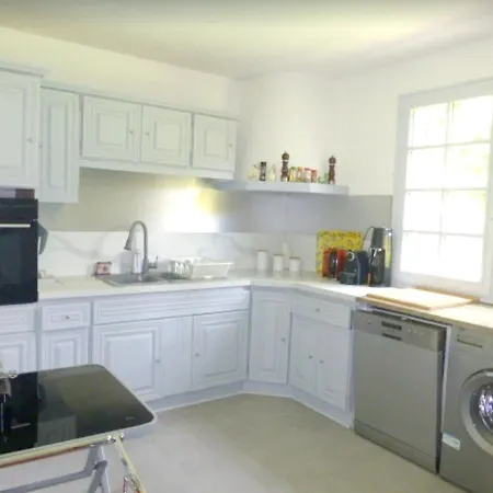 Villa De 5 Chambres A Touffreville Avec Piscine Privee Jardin Clos Et Wifi * Touffreville (Eure)